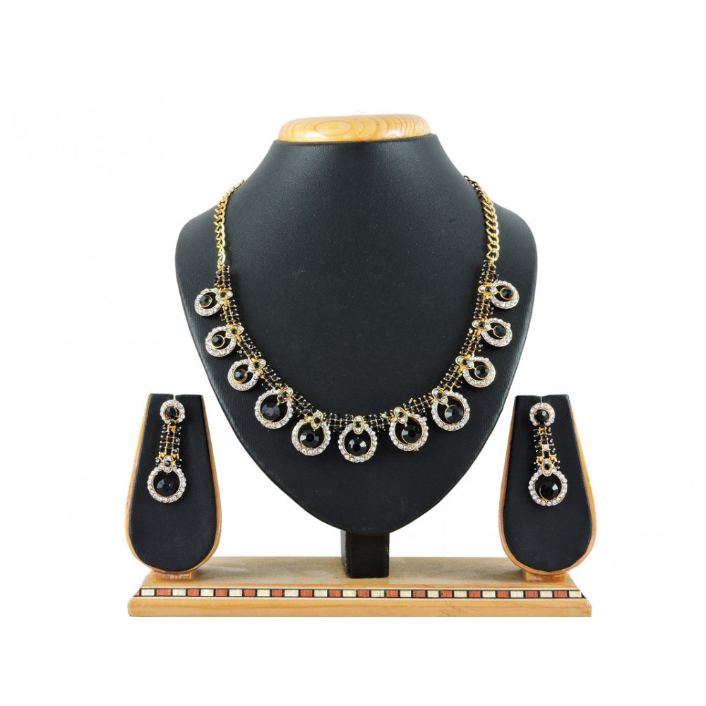 Dropship Women's Alloy Necklace set (Black)